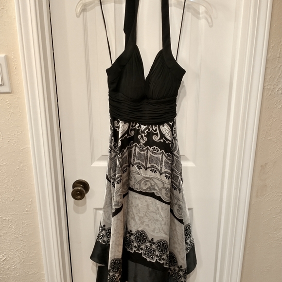 Halter dress with silky skirt - Picture 1 of 1
